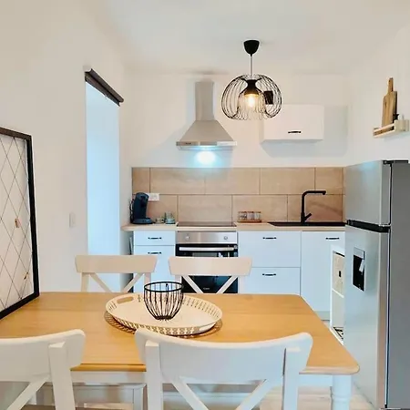 Le Rendez Vous - Parking Gratuit