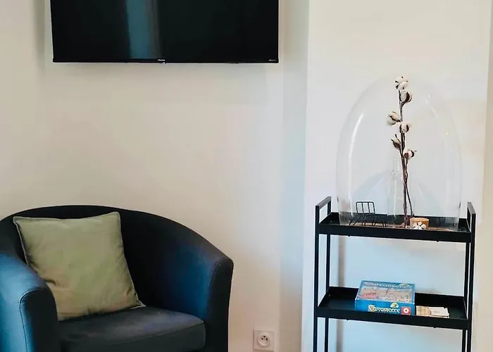 Le Rendez Vous - 4 Etoiles - Parking Gratuit Apartment Carcassonne